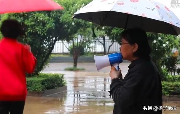 2025新澳门正版免费正题全部视频资讯和张桂梅小喇叭又响了与张桂梅唱